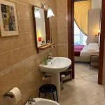 Sangregorooms לינה וארוחת בוקר 3*