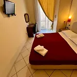 Sangregorooms לינה וארוחת בוקר 3*