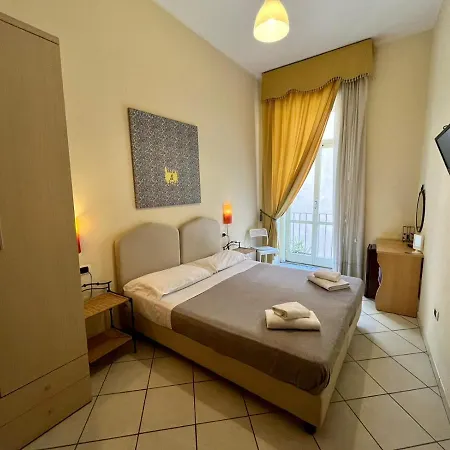 Sangregorooms Oda ve Kahvaltı Napoli