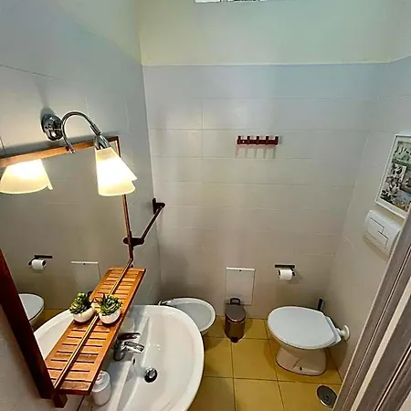 Oda ve Kahvaltı Sangregorooms