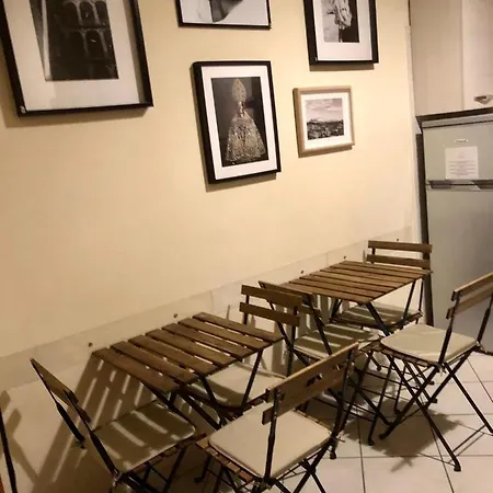 Sangregorooms Bed and Breakfast 3*